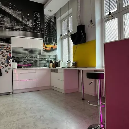 P-122 Piotrkowska Apartment. Lodž Exteriér fotografie