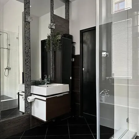 P-122 Piotrkowska Apartment. Lodž Exteriér fotografie