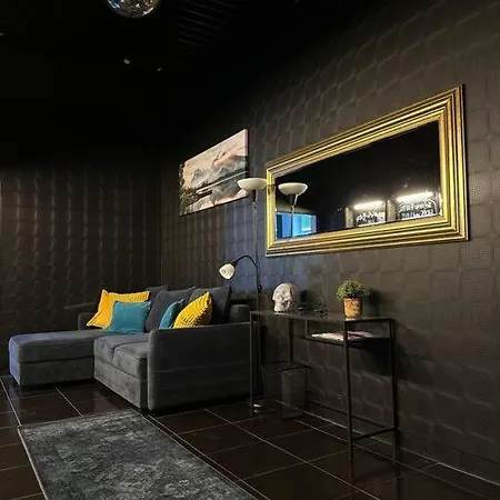 P-122 Piotrkowska Apartment. Lodž Exteriér fotografie