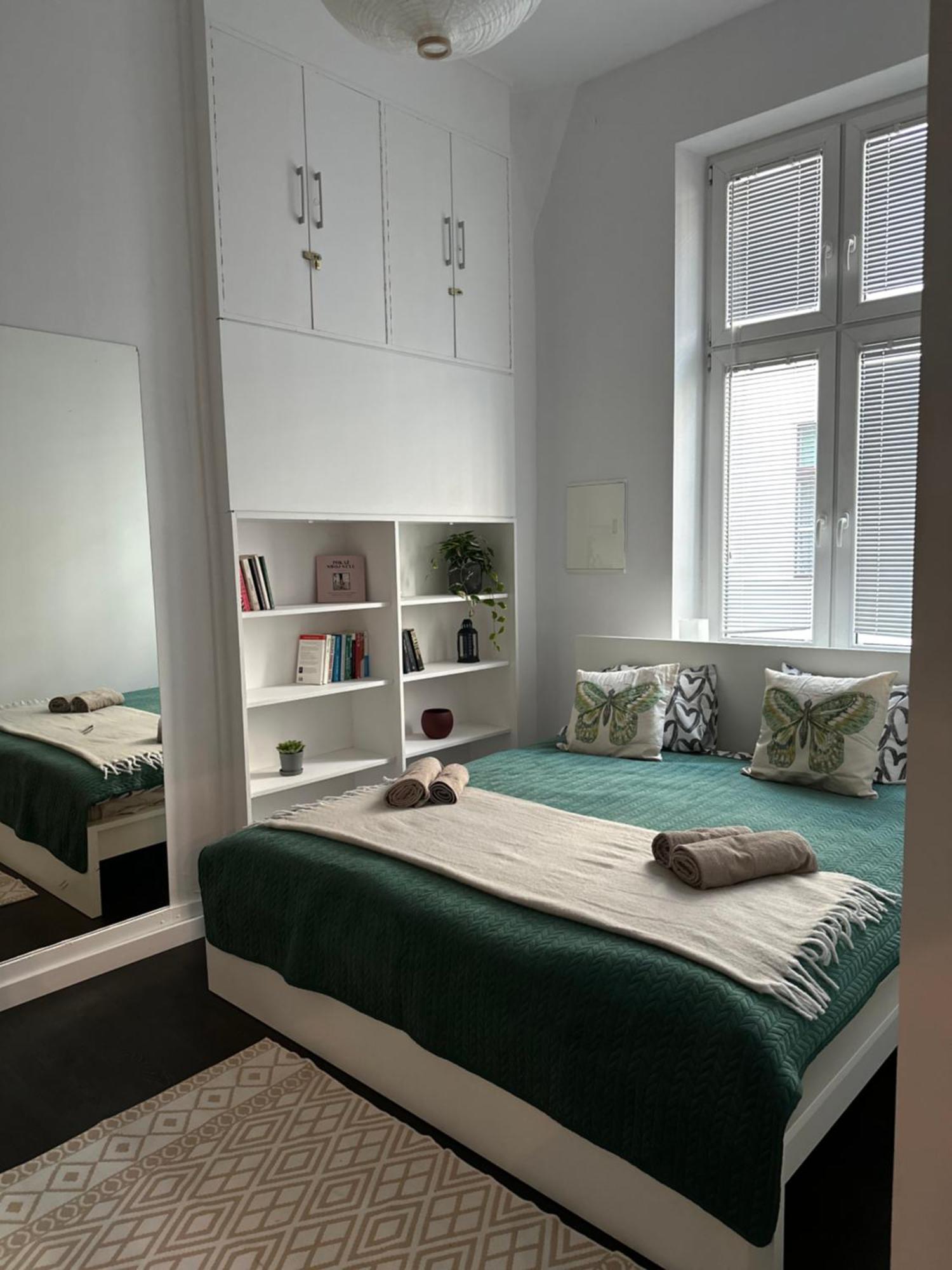 P-122 Piotrkowska Apartment. Apartment